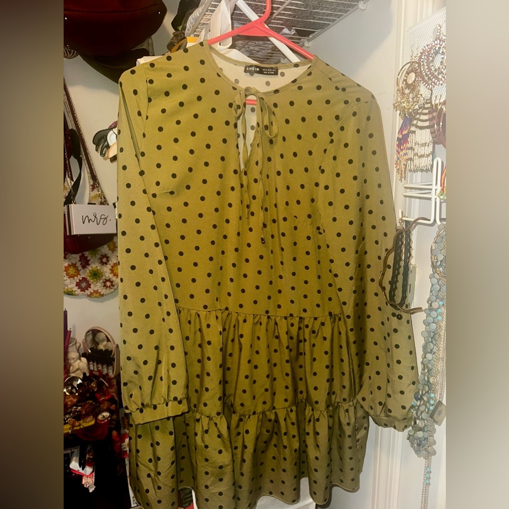 Women’s dress